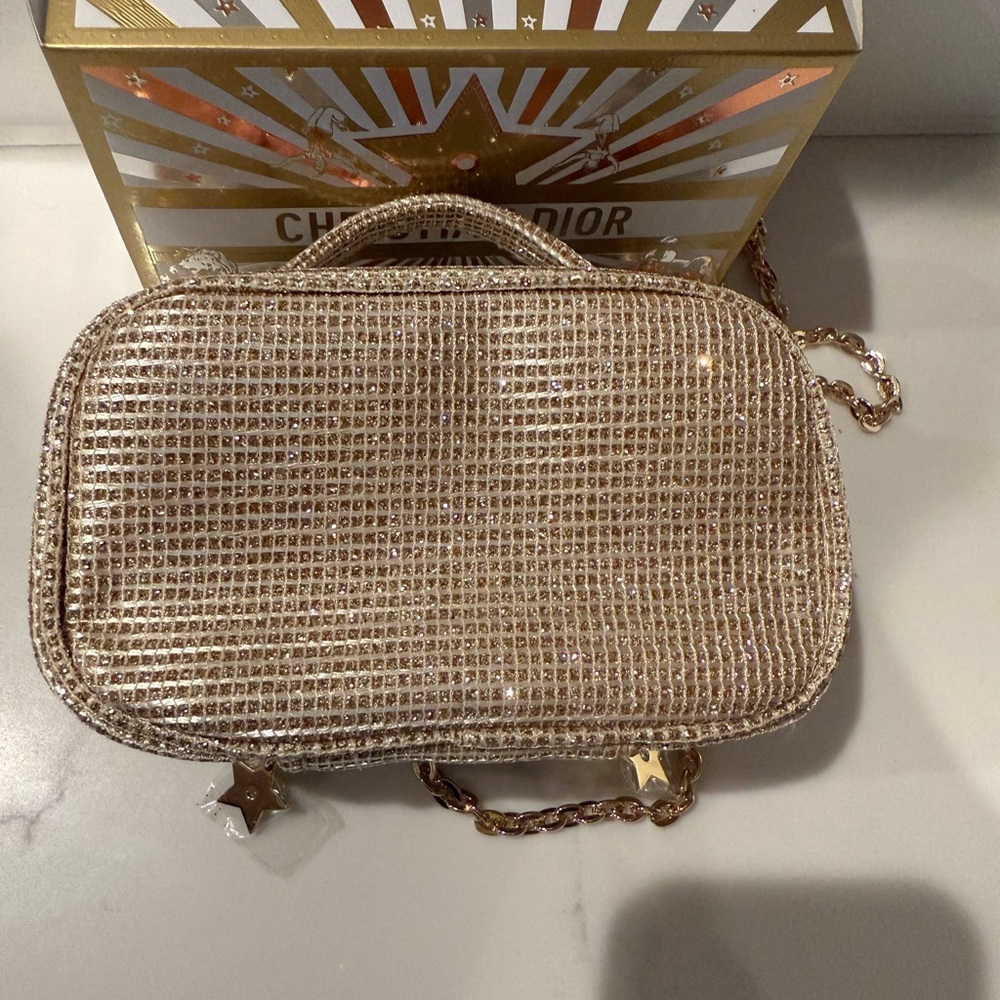 New Holiday Dior Gold bag with chain - Picture 10 of 11